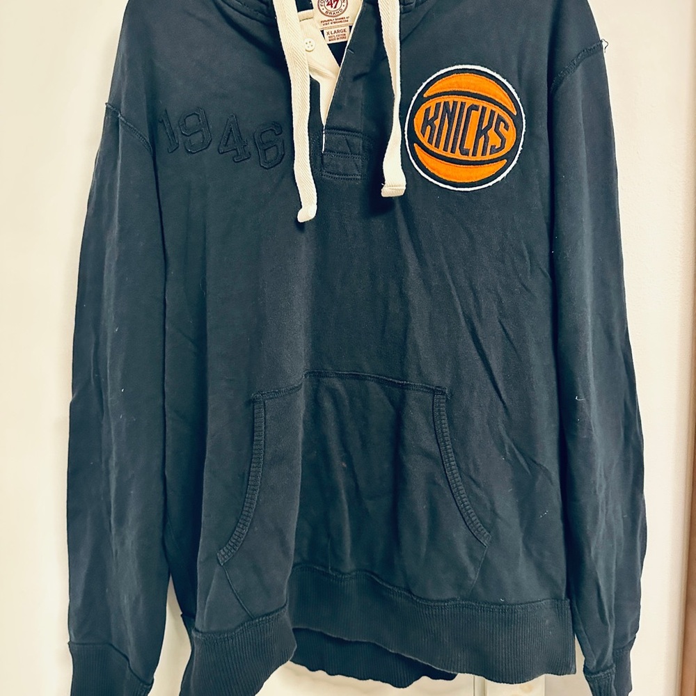 47 Brand Knicks Navy Hoodie with 3 buttons and front pockets
